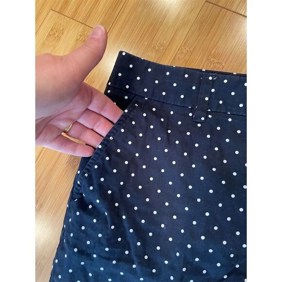 Tommy Hilfiger Women's Navy Polka Dot Chino Shorts Size 10 Casual Summer - Picture 2 of 11